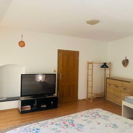 Apartman U Slunecnice Husinetz Buitenkant foto